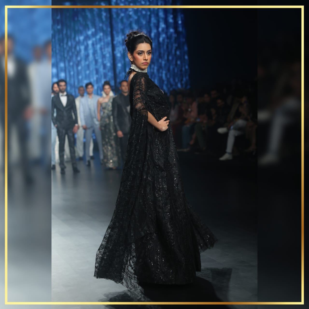 Cropped Faux leather Jacket