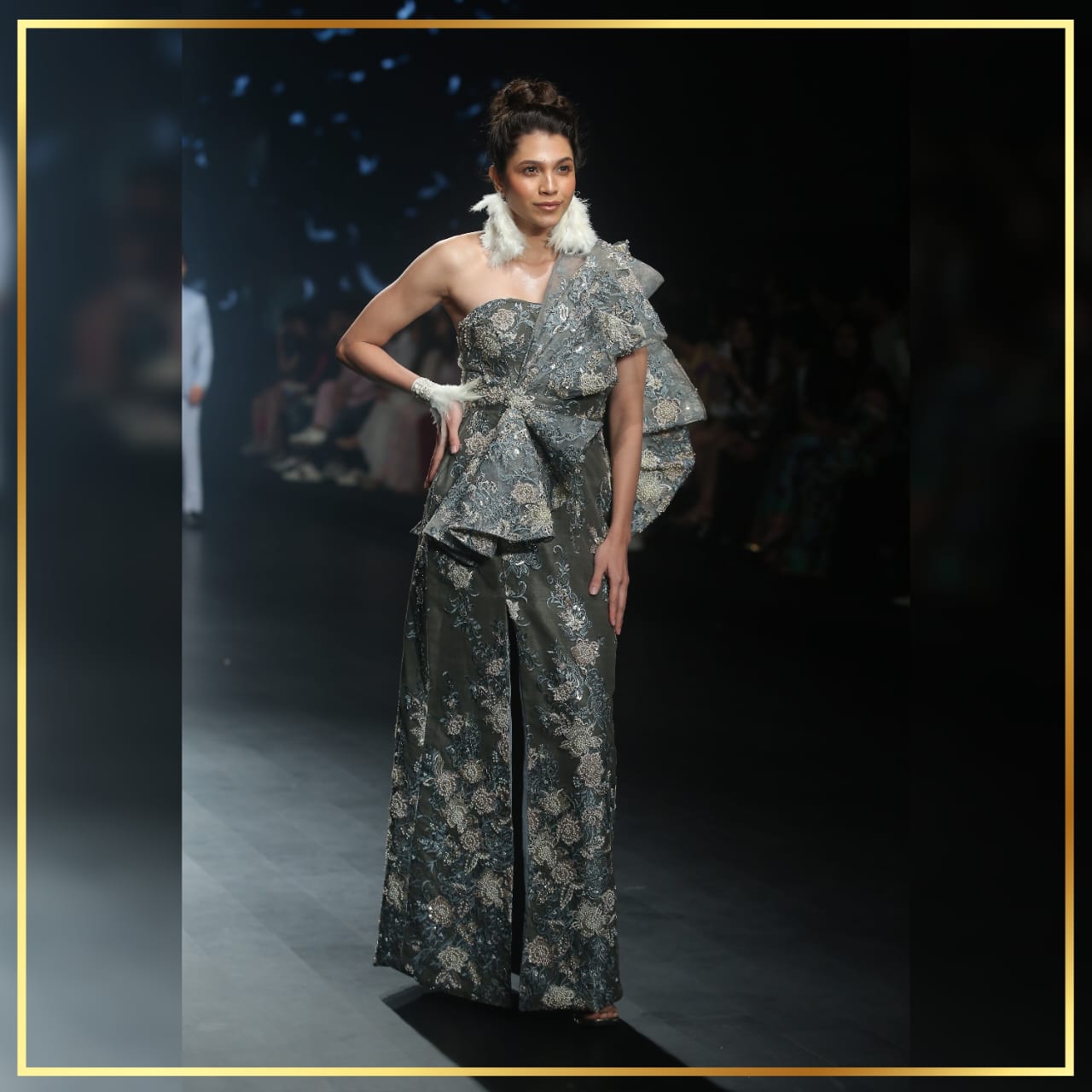 Cropped Faux leather Jacket