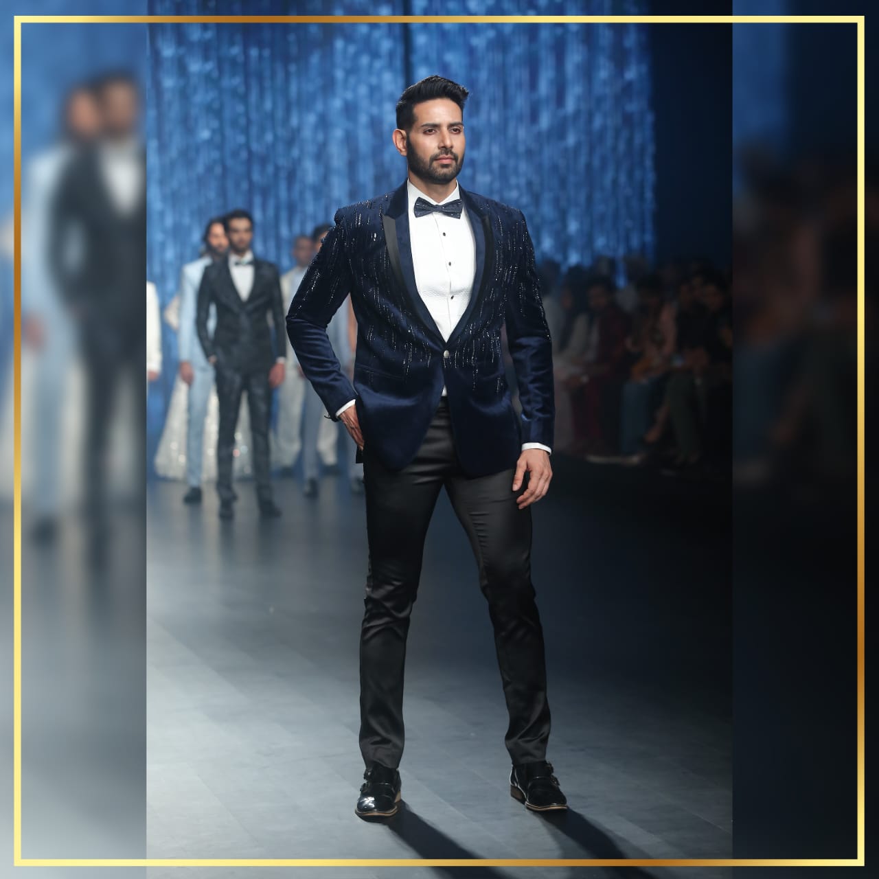 Cropped Faux leather Jacket